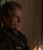 ROSWELL_-_E1X06_285_SOUTH_150.jpg