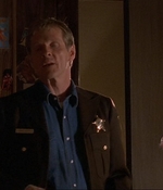 ROSWELL_-_E1X06_285_SOUTH_170.jpg