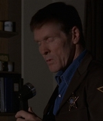 ROSWELL_-_E1X06_285_SOUTH_240.jpg