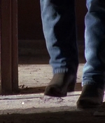 ROSWELL_-_E1X06_285_SOUTH_320.jpg