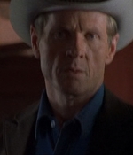 ROSWELL_-_E1X06_285_SOUTH_333.jpg