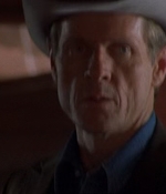 ROSWELL_-_E1X06_285_SOUTH_351.jpg
