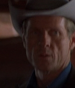 ROSWELL_-_E1X06_285_SOUTH_353.jpg