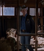 ROSWELL_-_E1X06_285_SOUTH_380.jpg