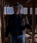 ROSWELL_-_E1X06_285_SOUTH_393.jpg