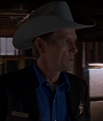ROSWELL_-_E1X06_285_SOUTH_432.jpg