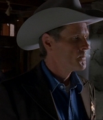 ROSWELL_-_E1X06_285_SOUTH_451.jpg