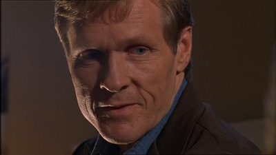 ROSWELL_-_E1X07_RIVER_DOG_278.jpg