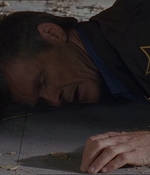 ROSWELL_-_E1X07_RIVER_DOG_004.jpg