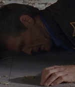 ROSWELL_-_E1X07_RIVER_DOG_006.jpg