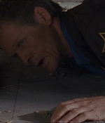 ROSWELL_-_E1X07_RIVER_DOG_011.jpg