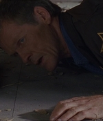 ROSWELL_-_E1X07_RIVER_DOG_012.jpg