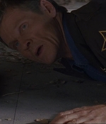ROSWELL_-_E1X07_RIVER_DOG_015.jpg