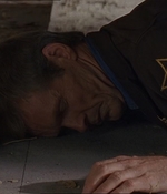 ROSWELL_-_E1X07_RIVER_DOG_021.jpg