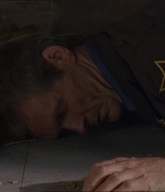 ROSWELL_-_E1X07_RIVER_DOG_022.jpg