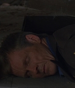ROSWELL_-_E1X07_RIVER_DOG_025.jpg