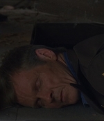 ROSWELL_-_E1X07_RIVER_DOG_027.jpg