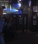 ROSWELL_-_E1X07_RIVER_DOG_033.jpg