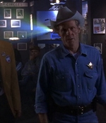 ROSWELL_-_E1X07_RIVER_DOG_035.jpg