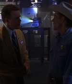 ROSWELL_-_E1X07_RIVER_DOG_037.jpg