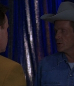 ROSWELL_-_E1X07_RIVER_DOG_040.jpg