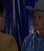 ROSWELL_-_E1X07_RIVER_DOG_051.jpg