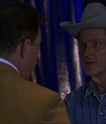 ROSWELL_-_E1X07_RIVER_DOG_058.jpg