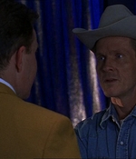 ROSWELL_-_E1X07_RIVER_DOG_062.jpg