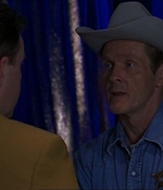 ROSWELL_-_E1X07_RIVER_DOG_065.jpg