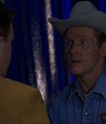 ROSWELL_-_E1X07_RIVER_DOG_066.jpg