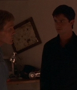 ROSWELL_-_E1X07_RIVER_DOG_115.jpg