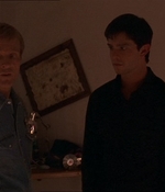 ROSWELL_-_E1X07_RIVER_DOG_119.jpg