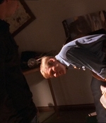 ROSWELL_-_E1X07_RIVER_DOG_152.jpg