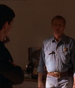 ROSWELL_-_E1X07_RIVER_DOG_163.jpg