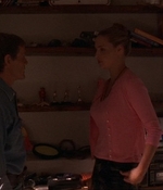 ROSWELL_-_E1X07_RIVER_DOG_174.jpg