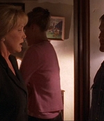 ROSWELL_-_E1X07_RIVER_DOG_236.jpg