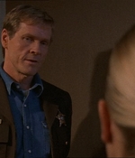 ROSWELL_-_E1X07_RIVER_DOG_251.jpg