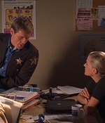 ROSWELL_-_E1X07_RIVER_DOG_258.jpg