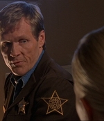 ROSWELL_-_E1X07_RIVER_DOG_267.jpg