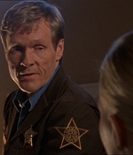ROSWELL_-_E1X07_RIVER_DOG_284.jpg