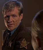 ROSWELL_-_E1X07_RIVER_DOG_287.jpg