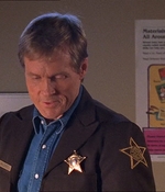ROSWELL_-_E1X07_RIVER_DOG_289.jpg