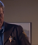 ROSWELL_-_E1X07_RIVER_DOG_291.jpg