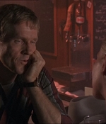ROSWELL_-_E1X07_RIVER_DOG_365.jpg