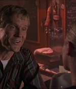 ROSWELL_-_E1X07_RIVER_DOG_377.jpg