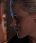 ROSWELL_-_E1X07_RIVER_DOG_389.jpg