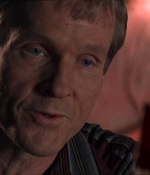 ROSWELL_-_E1X07_RIVER_DOG_391.jpg