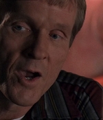 ROSWELL_-_E1X07_RIVER_DOG_393.jpg