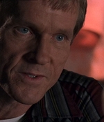 ROSWELL_-_E1X07_RIVER_DOG_398.jpg