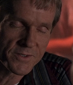 ROSWELL_-_E1X07_RIVER_DOG_402.jpg